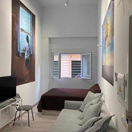 Golondrinas De Malaga "Apartamentos Con Mucho Arte" Y Terraza Solarium En Coliving Kültér fotó